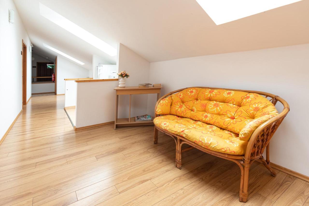 Berkenye Vendeghaz Hotel Balatonfured Bagian luar foto