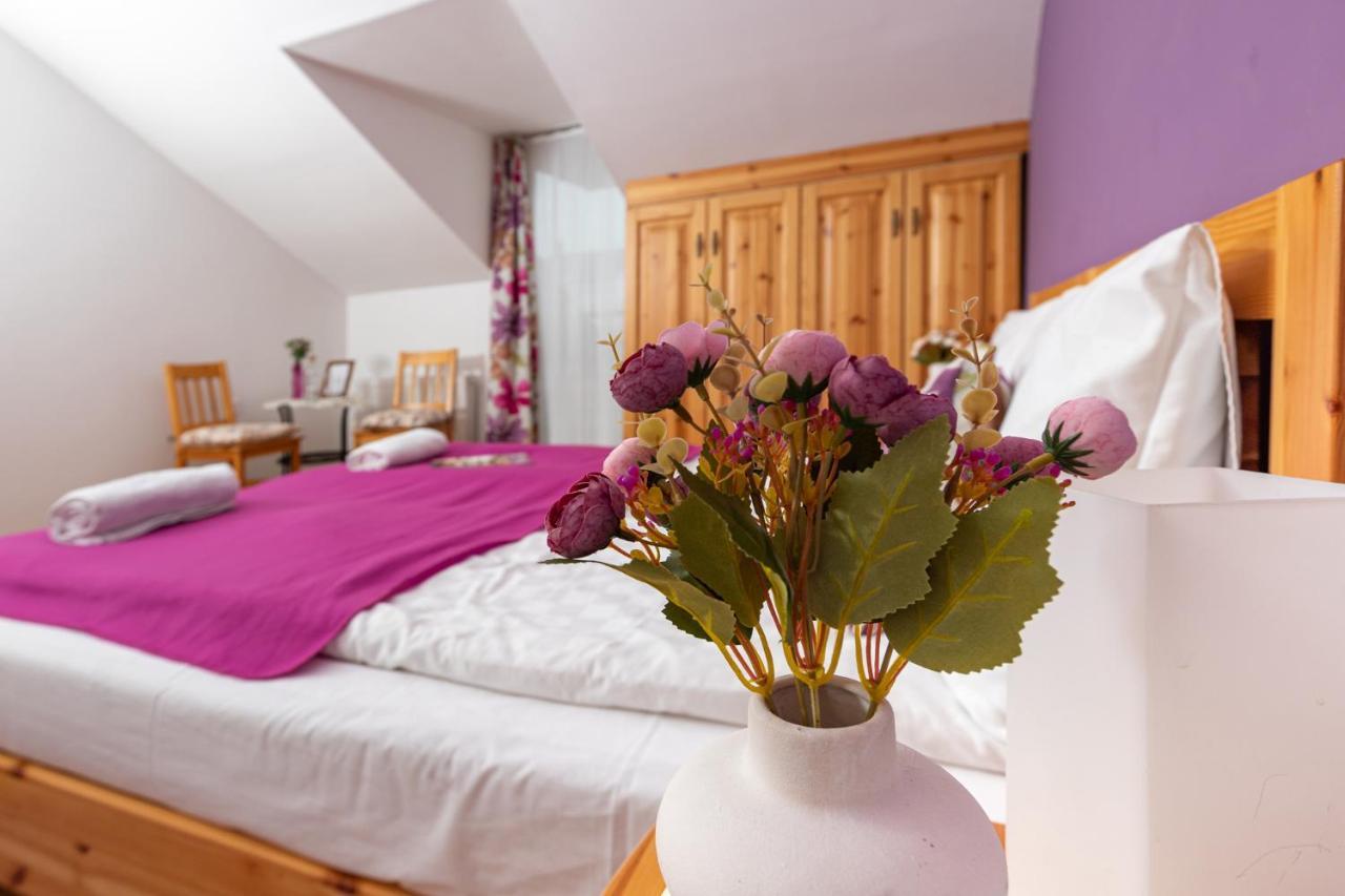 Berkenye Vendeghaz Hotel Balatonfured Bagian luar foto